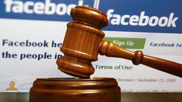 Diffamò sui social l’ex sindaco, condannato a tremila euro di multa