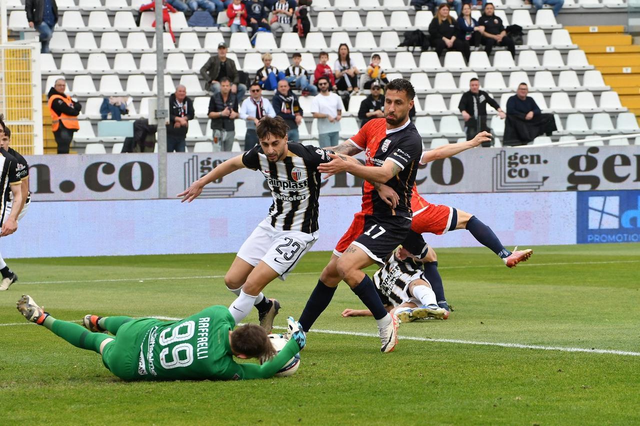 
	Credits Ufficio stampa Ascoli

