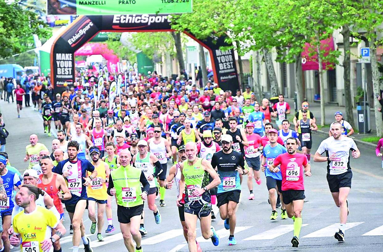 
	La partenza della Maratonina Citt&agrave; di Prato

