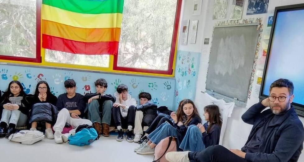 
	L'incontro degli studenti con il regista Alessandro Gallo&nbsp;

