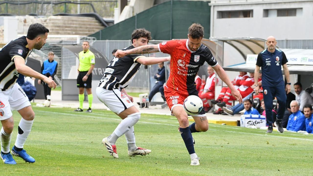 La Torres batte l’Ascoli al 95': 1-2 – Le pagelle