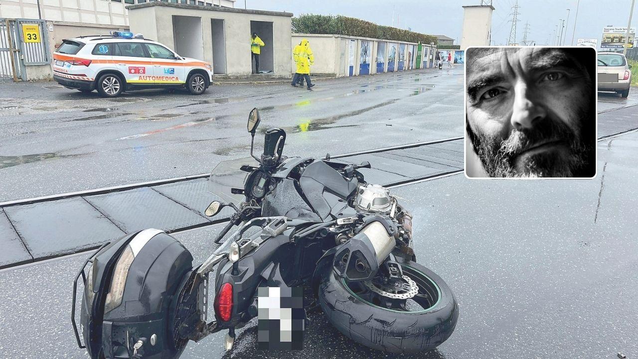 Massimiliano Sartor, il professore morto in moto a 56 anni a Livorno: il dolore a scuola, i libri e quel che rimane da chiarire sullo scontro