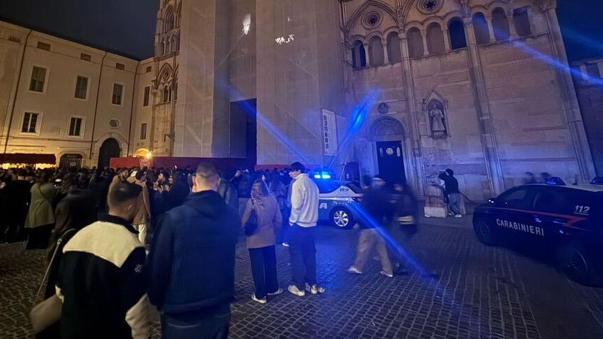 Luci nel cantiere del Duomo di Ferrara, scatta l’allerta ma sono operai