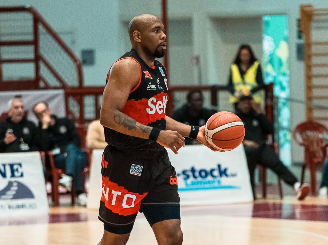 Basket A2, la Sella Cento vince con Nardò: colpo salvezza