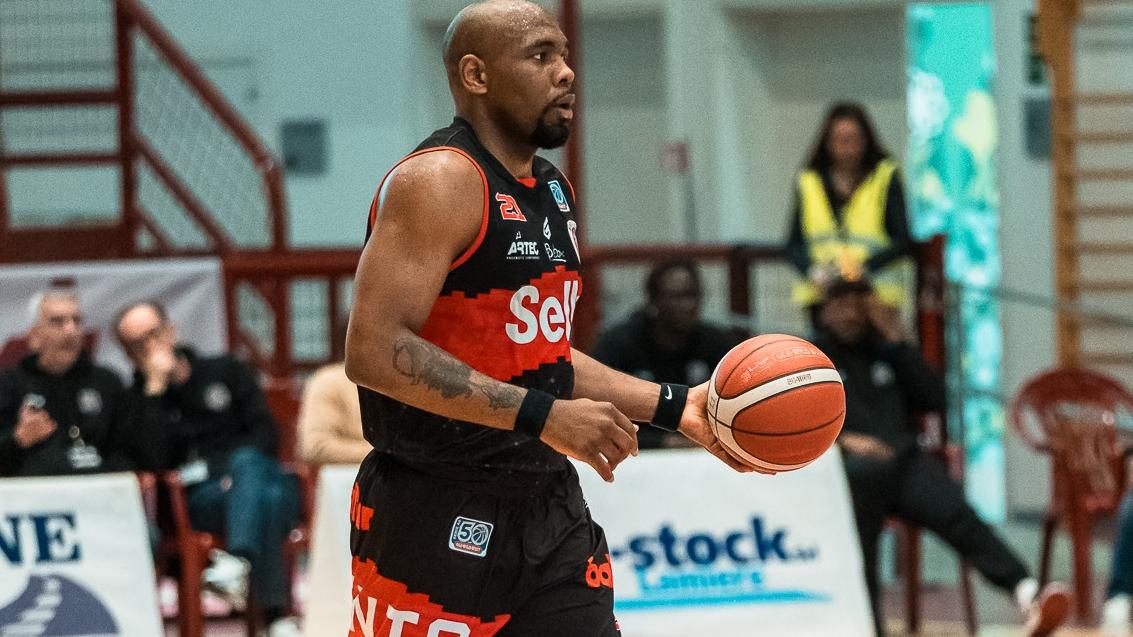 Basket A2, la Sella Cento vince con Nardò: colpo salvezza