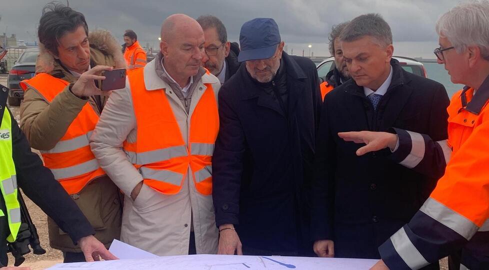 Darsena Europa, rabbia Salvetti: «Basta rallentamenti al percorso»