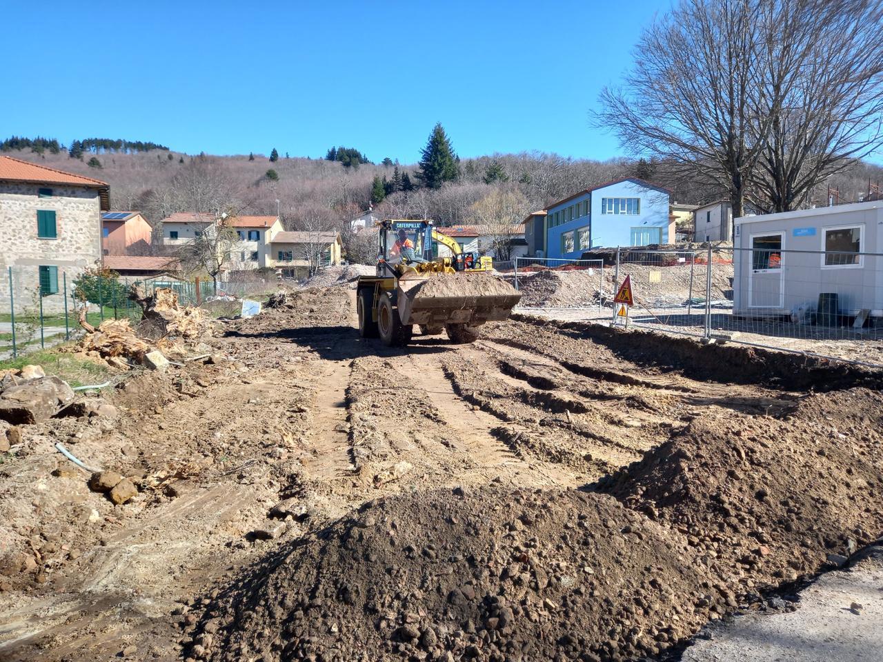 
	Scavatore in azione ai cantieri del Pratuccio di Santa Fiora


