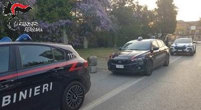 Furti e maltrattamenti, arrestati un 36enne e un 50enne a Poggio Renatico