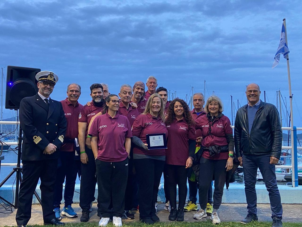 
	L'equipaggio delle forze dell'ordine

