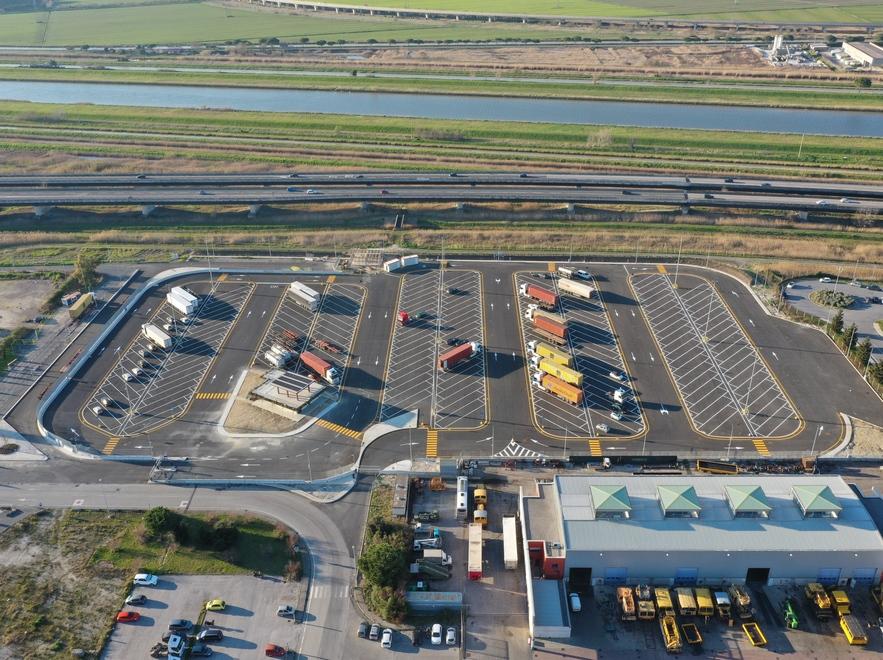 
	Una veduta aerea del Vespucci Truck Village

