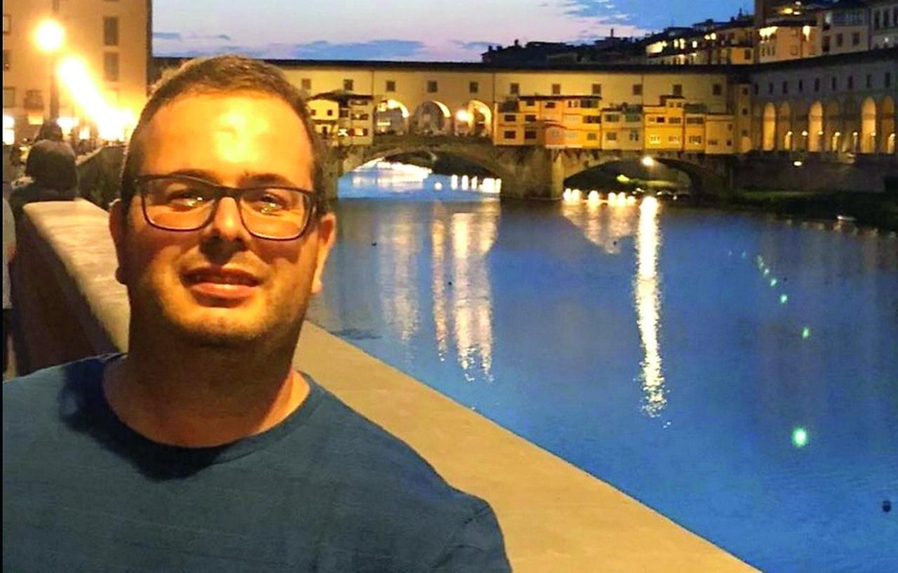 
	Federico Perissi sul lungarni di Firenze

