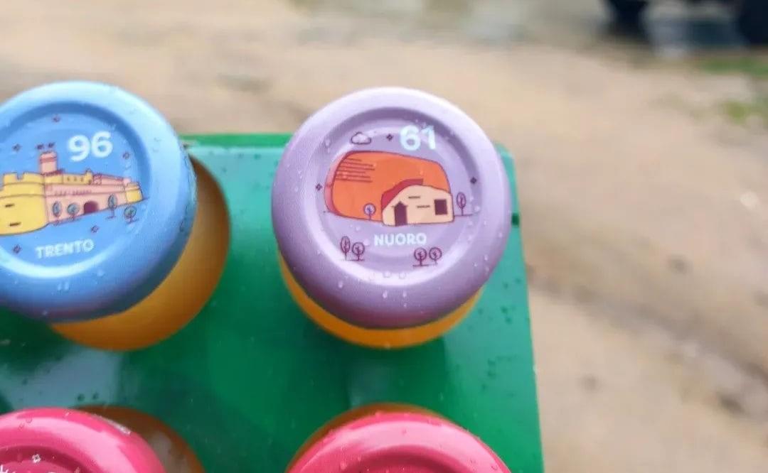 
	Sa Conca del monte Ortobene sui tappi da collezione della Yoga

