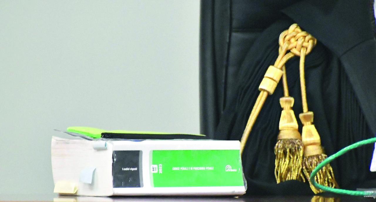 Cadde dopo la fisioterapia, l’Aou deve pagare 100mila euro