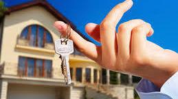 Vendere la nuda proprietà di casa per pagarsi la badante o aiutare i figli: in Emilia-Romagna è boom