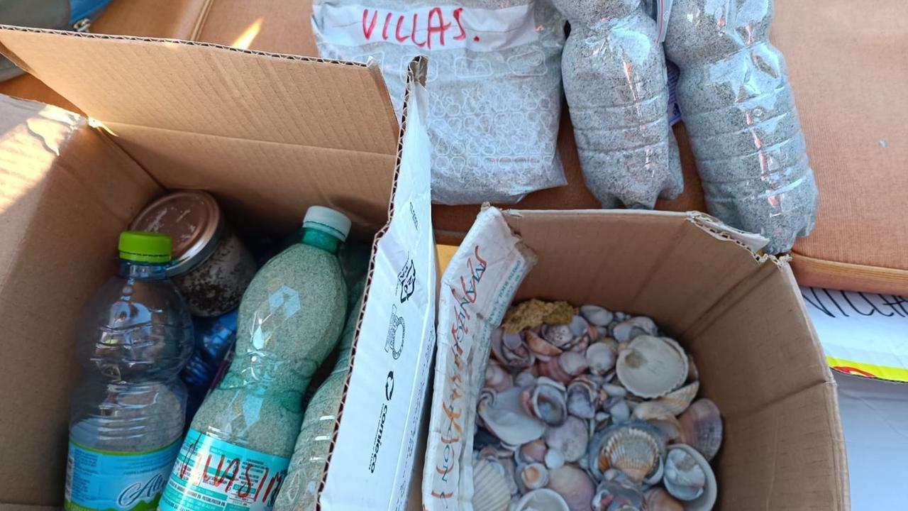 Ciottoli e conchiglie non sono souvenir