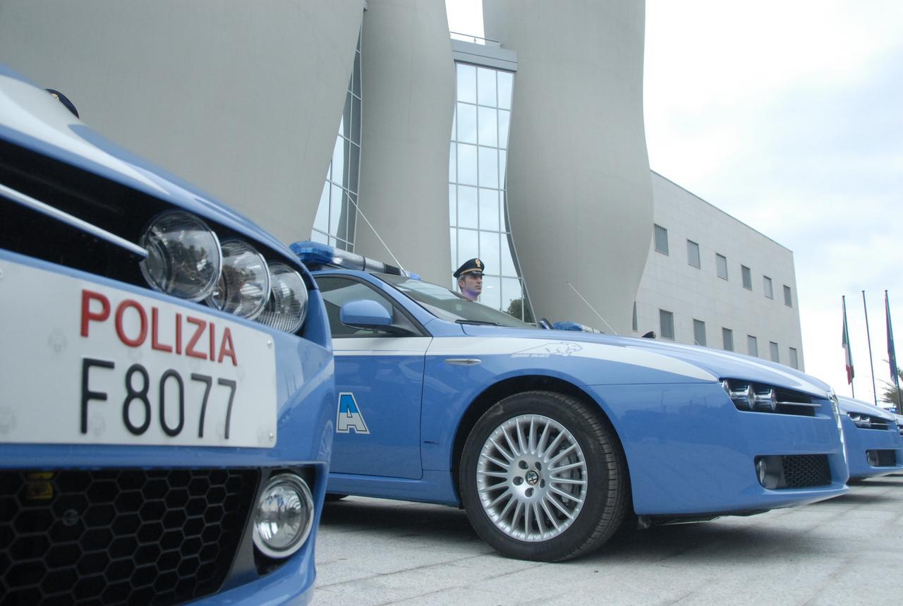 Rapina a Sassari: armato di coltello ruba l’incasso di un edicolante