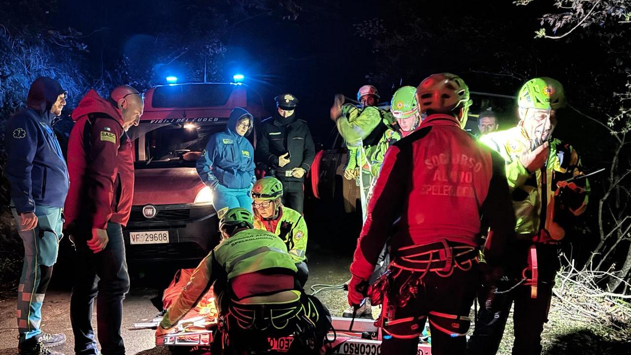 Incidente alla Funivia del Faito, precipita la cabina a monte: quattro morti e un ferito grave. Aperta un’inchiesta