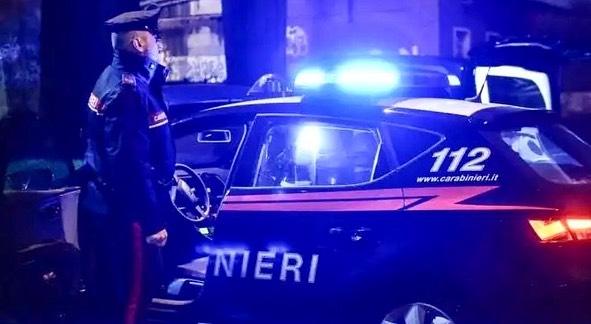 Donna ferita alla testa da un colpo di pistola durante un tentativo di rapina a Prato