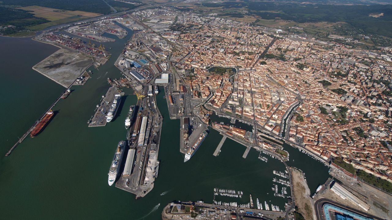 Lo scalo toscano dall'alto (foto di repertorio)
