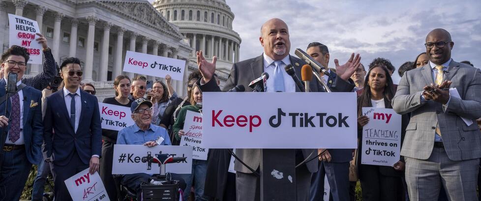 Tik Tok, il social dei giovani «Il ban? Siamo contrari»