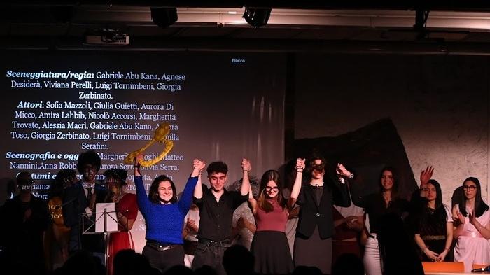 Ecco Mare nostrum: il talent della 4A con la sfida tra poeti