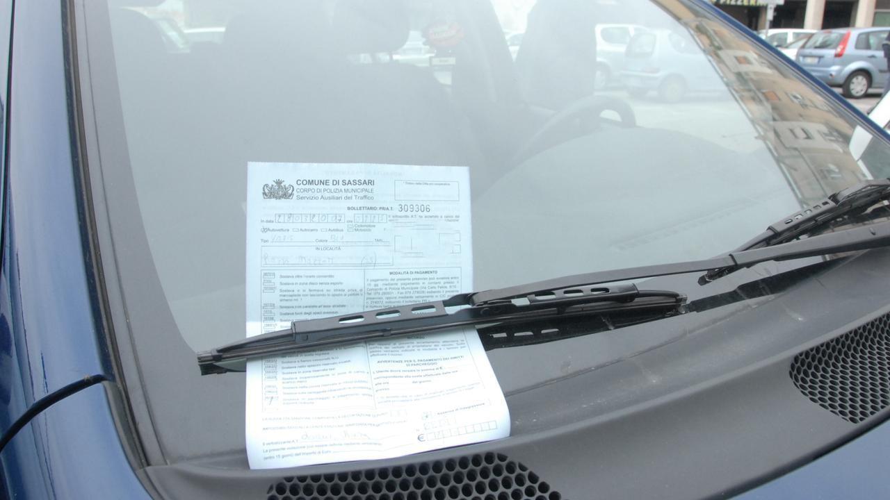 Parcheggi a pagamento, ecco come cambiano le regole