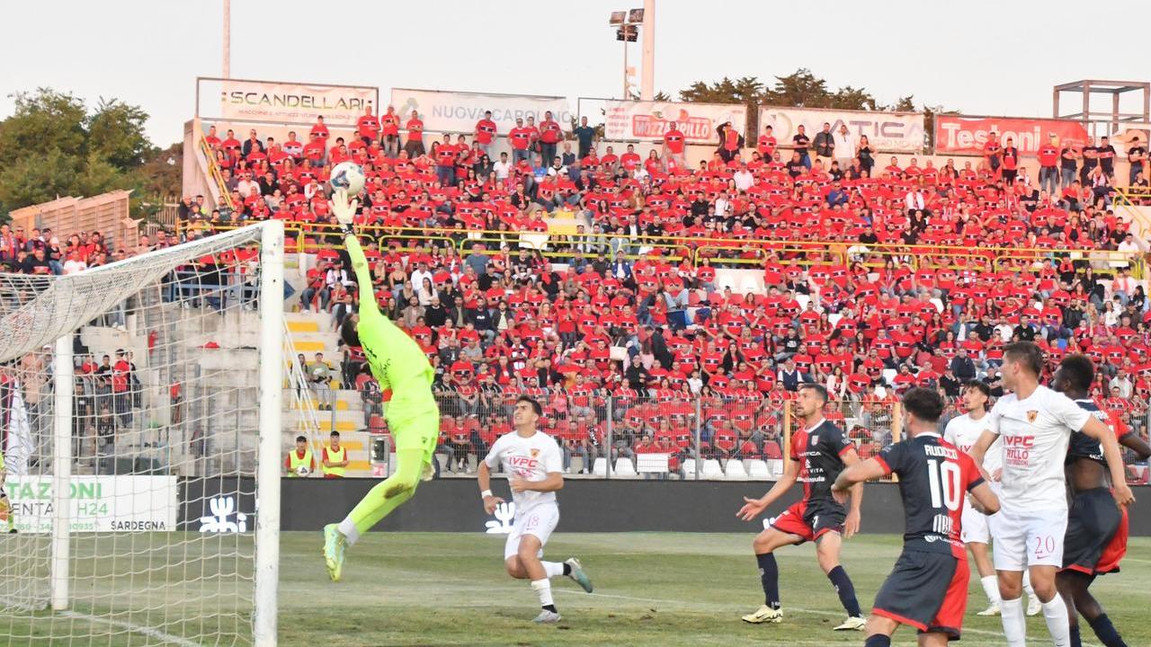 Sassari, per i 122 anni la Torres si regala uno stadio più spazioso