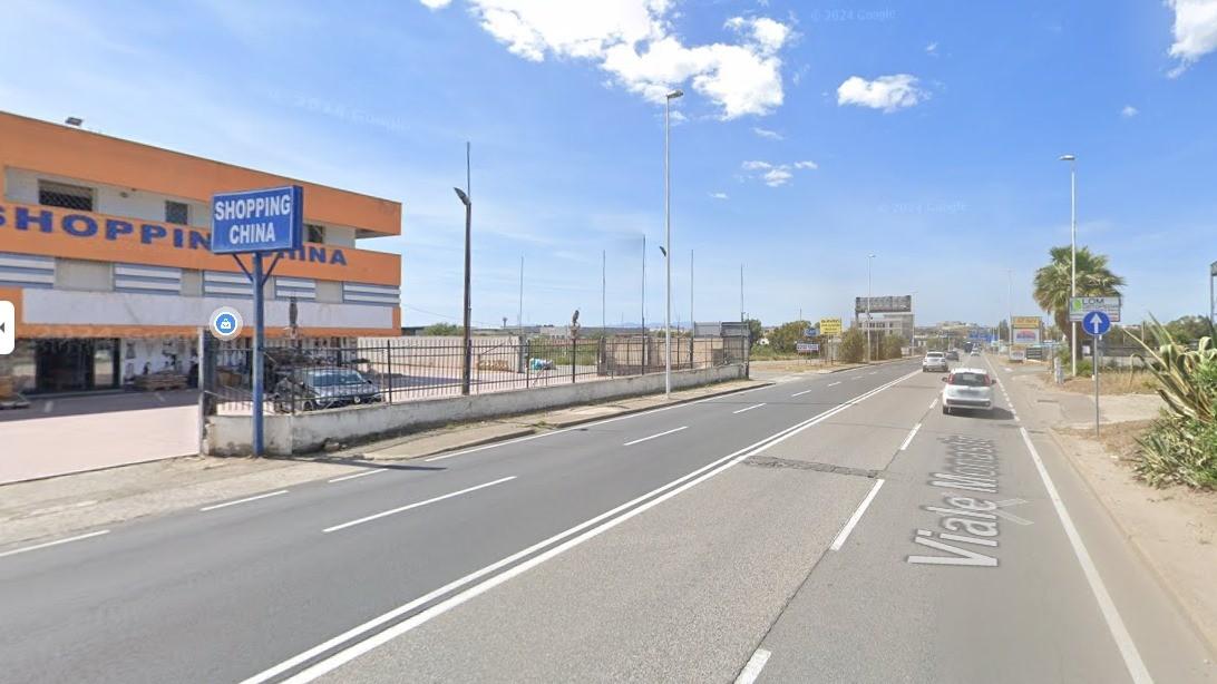 Cagliari, investito con la bici elettrica da un’auto: 38enne ricoverato in Rianimazione