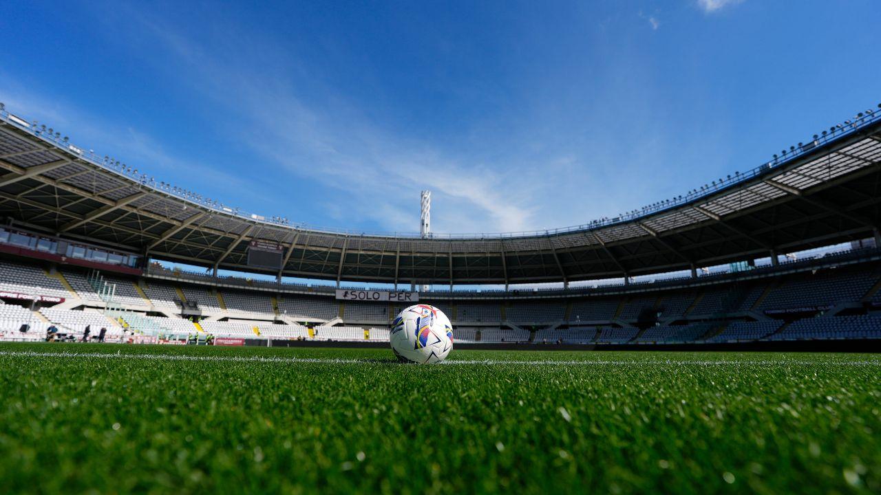 Morte Papa Francesco, la Figc: «Sospesa l’attività calcistica». Rinviate tutte le gare