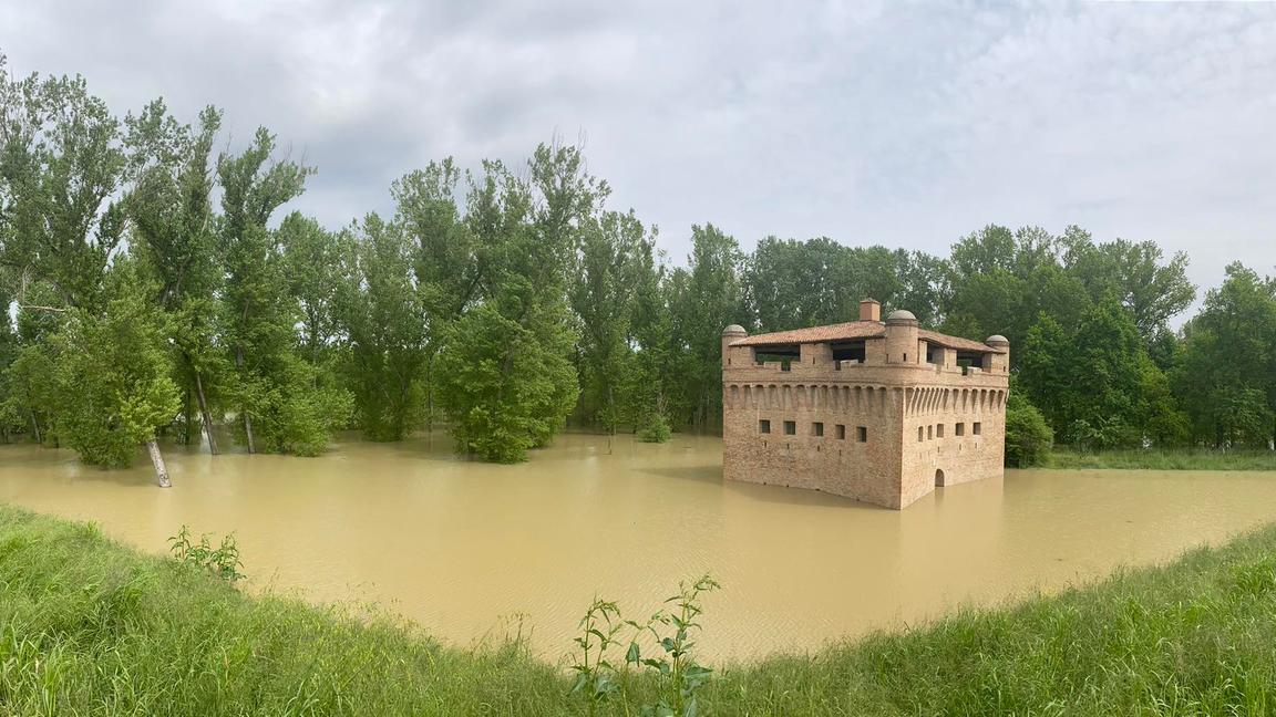 Rocca di Stellata sott'acqua