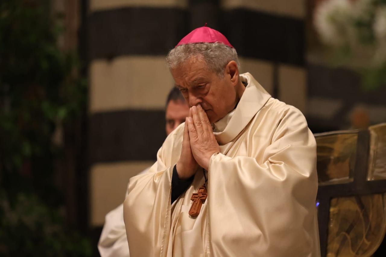 
	Il vescovo di Prato Giovanni Nerbini durante la messa in suffragio di papa Francesco (foto Giovanni Tarducci)


