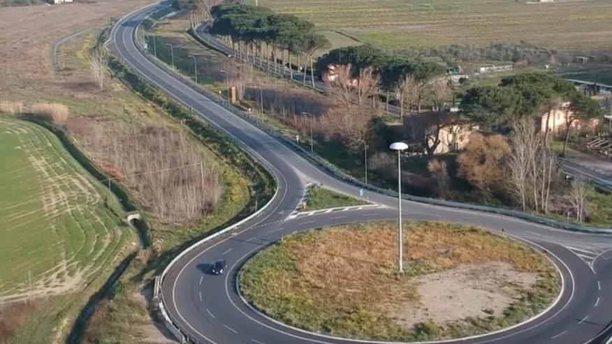Valdelsa, asfalto sbriciolato sulla strada 429: la causa e quanti soldi servono per sistemarla