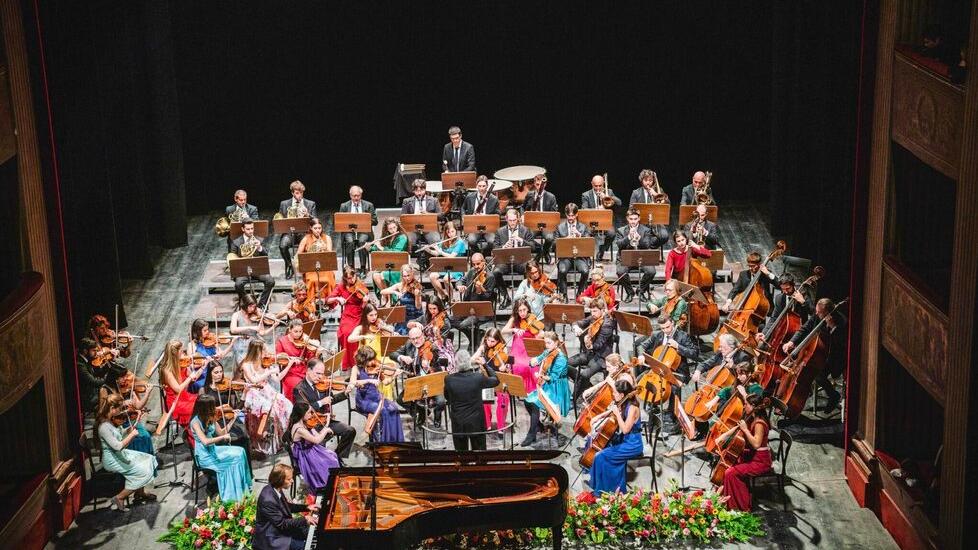 Musica maestro, è il momento di Lucca Classica: il via al San Luca, chiude “La notte delle chitarre”