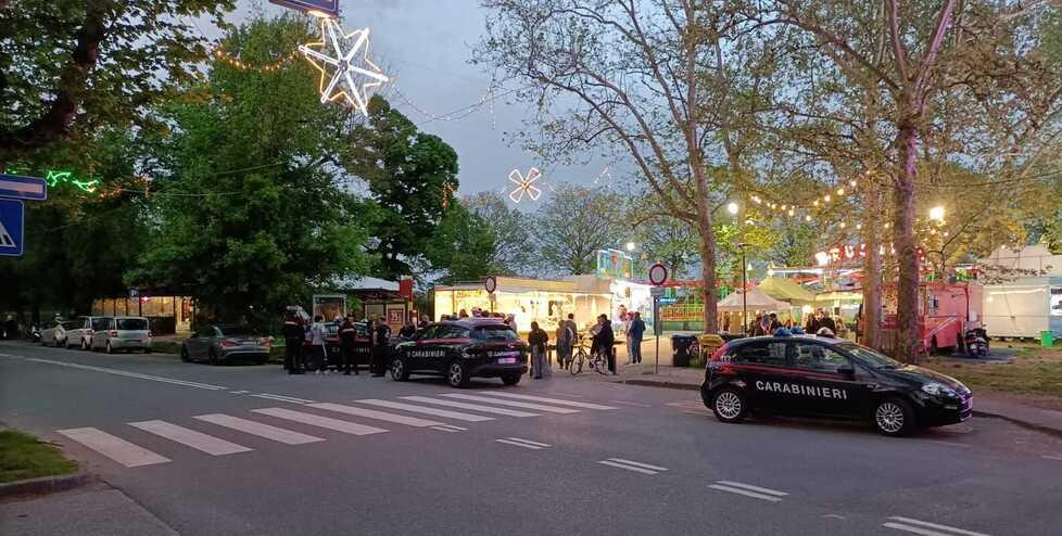 Spray urticante alla fiera di Ferrara: «Quei ragazzini ridevano»