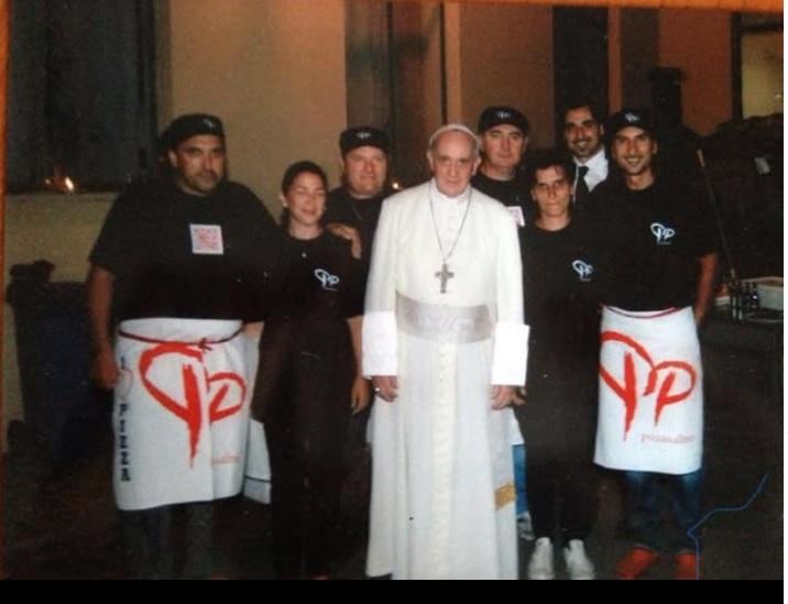 Mandara: «Quella volta che preparammo la pizza al Papa: la sua forza era la semplicità»