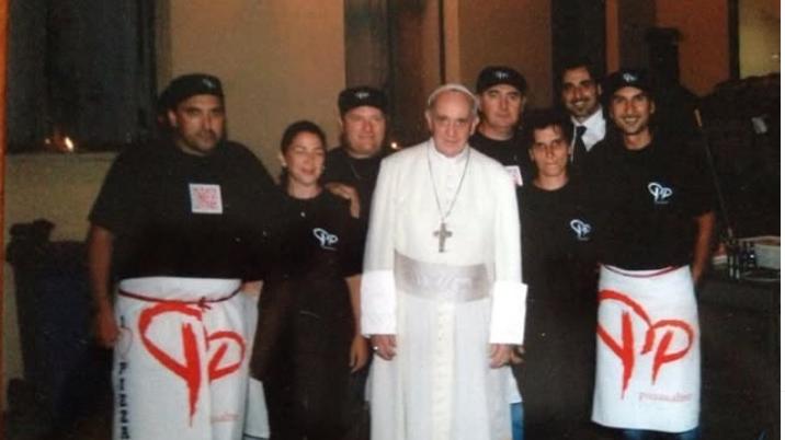 Mandara: «Quella volta che preparammo la pizza al Papa: la sua forza era la semplicità»