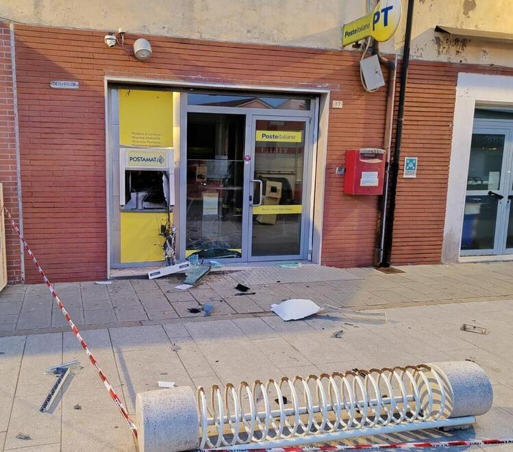 Mesola ancora senza Postamat, gli abitanti vogliono risposte 