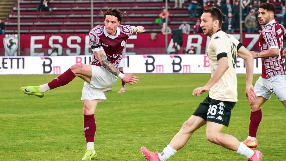 Lucchese, Arezzo cala il poker: la salvezza diretta si deciderà in 90 minuti