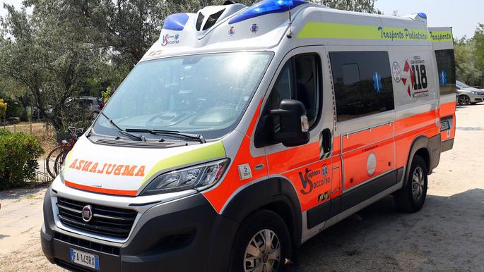 Malore al mare e muore. 12enne perde la vita a Ferrara