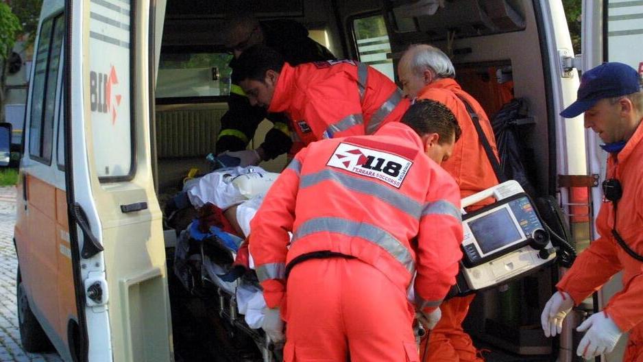 Anziani narcotizzati dai ladri mentre sono in casa