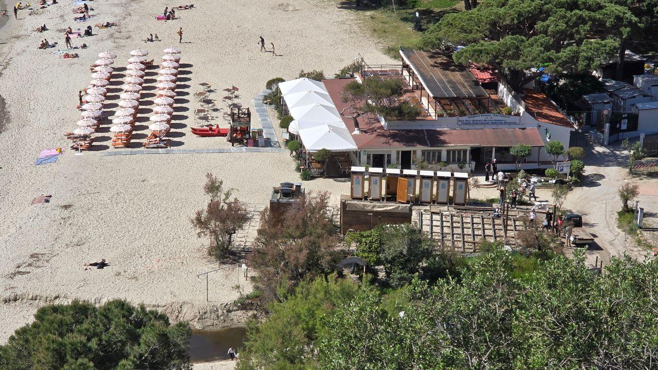 
	Una veduta dall&rsquo;alto delle operazioni di smontaggio

