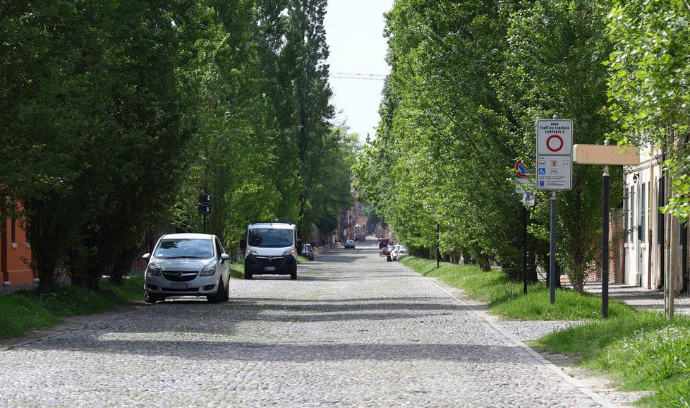 Viabilità a Ferrara, si cambia. Corso Ercole d’Este zona 30 e parcheggi solo per residenti