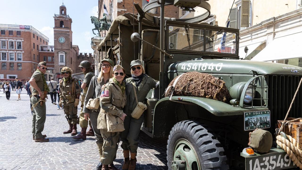 Aspettando il 25 aprile. La Colonna della Libertà sfila in centro a Ferrara