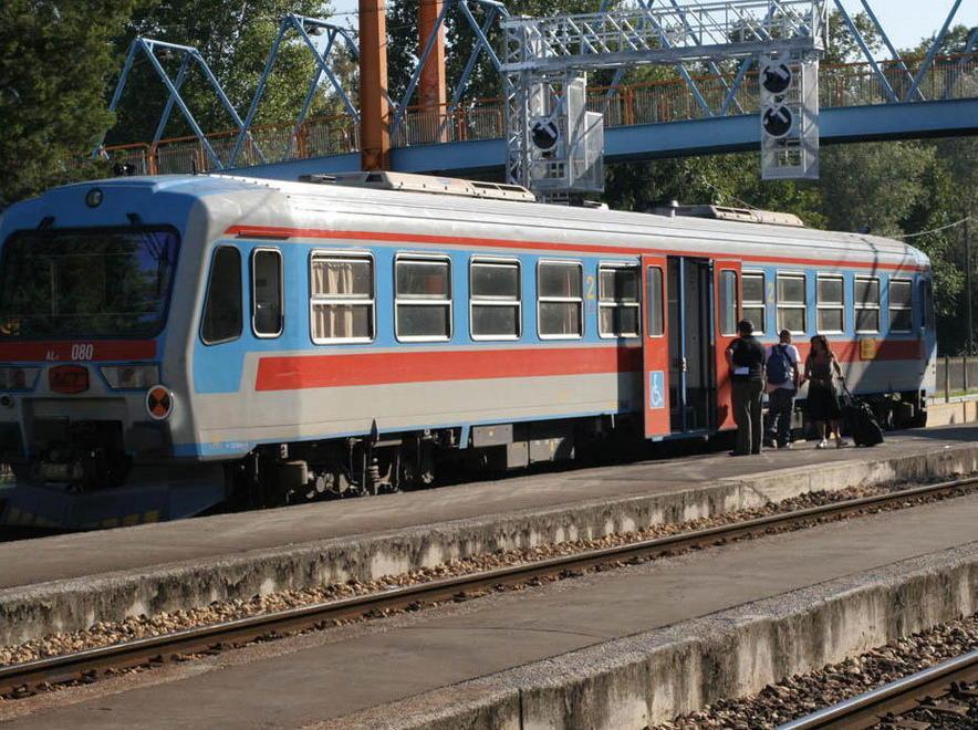 Il treno per Guastalla “sbaglia” direzione 