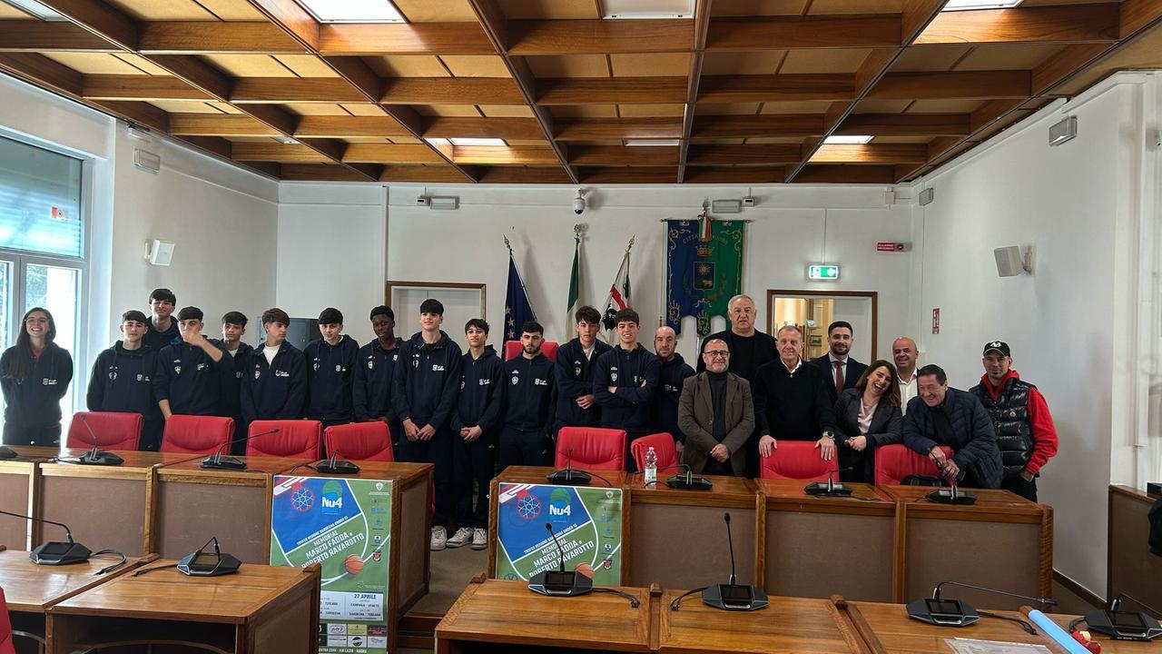 Giovani a canestro per dire basta agli incidenti stradali