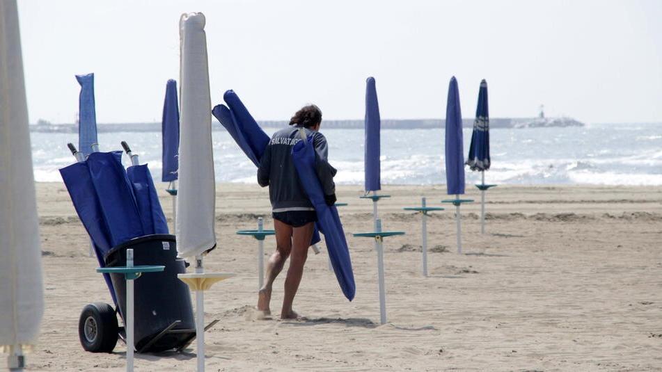 Metà dei bagni della Versilia potrebbe passare di mano