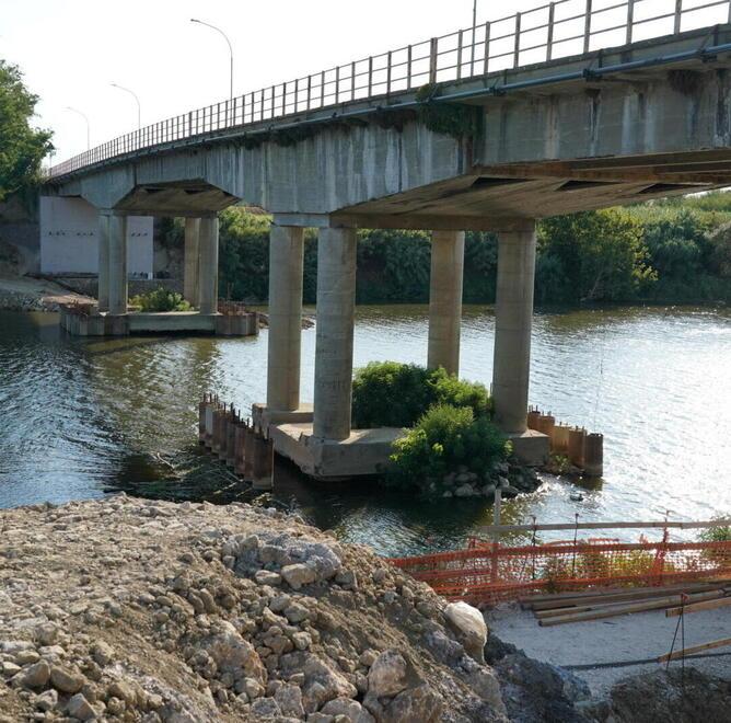 Calcinaia, il ponte sull’Arno costa il doppio: errore nel progetto e danni per oltre 800mila euro