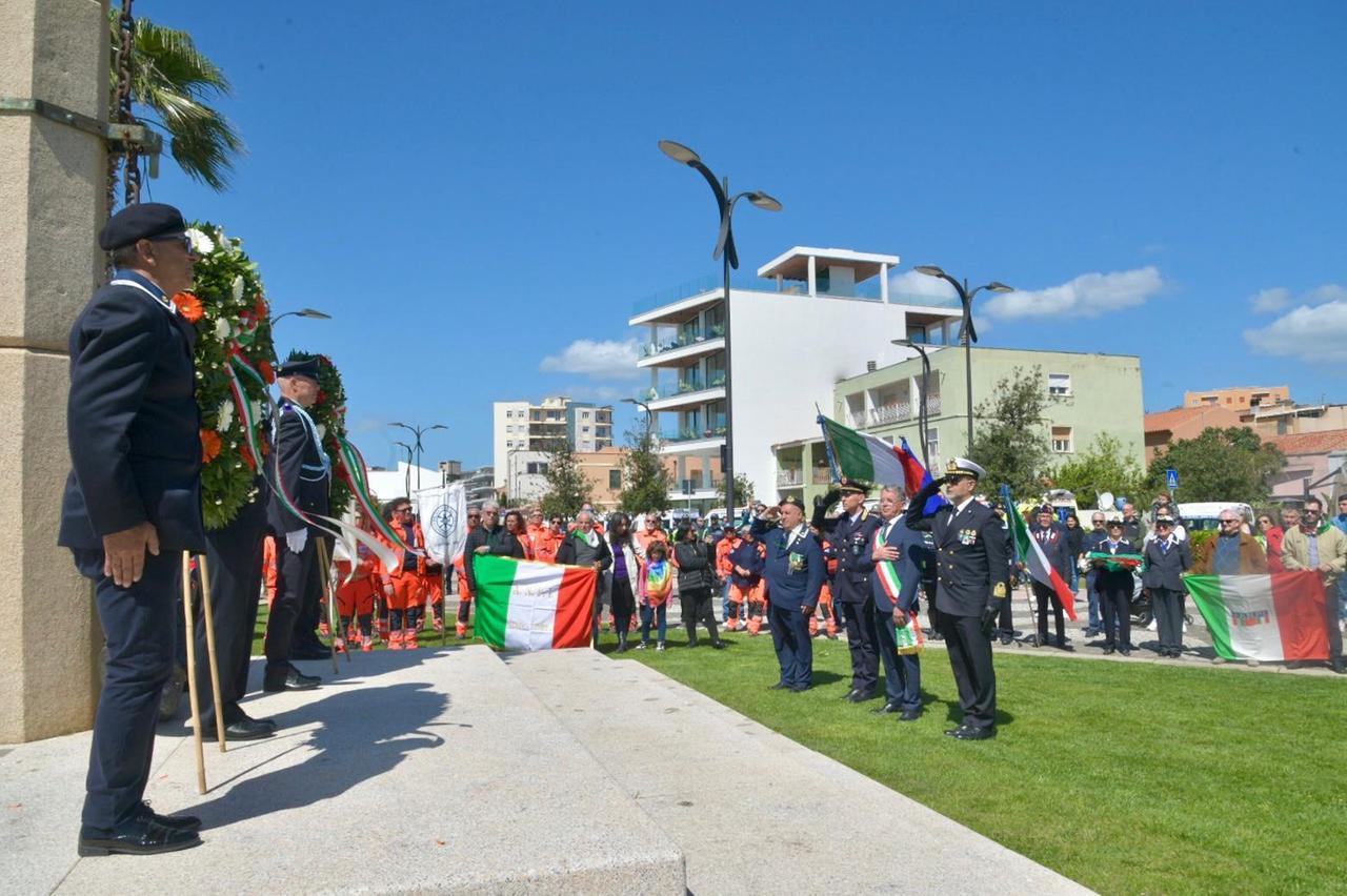 A Olbia il 25 aprile è sobrio: meno musica in segno di lutto per il papa