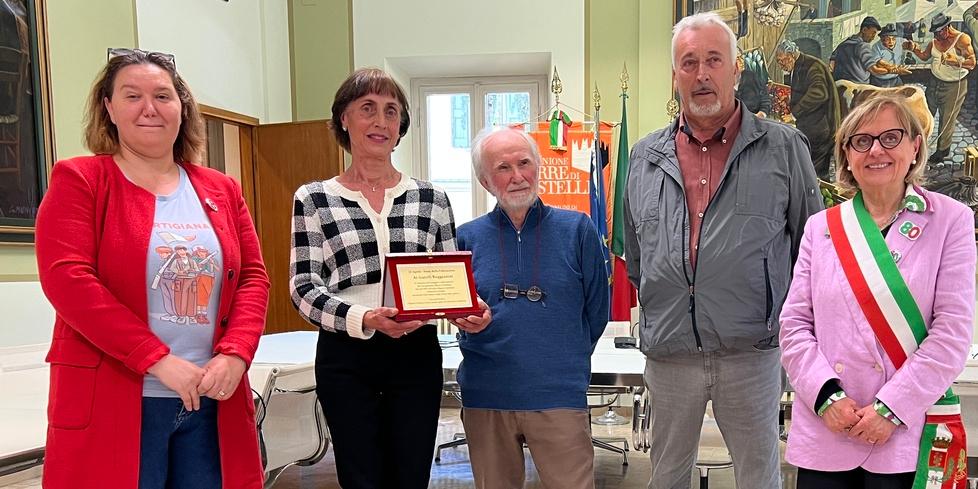 
	L'assessora alla Cultura di Vignola Daniela Fatatis, Vilma Reggianini, Sergio Baldelli, Dante Reggianini e la sindaca di Vignola Emilia Muratori

