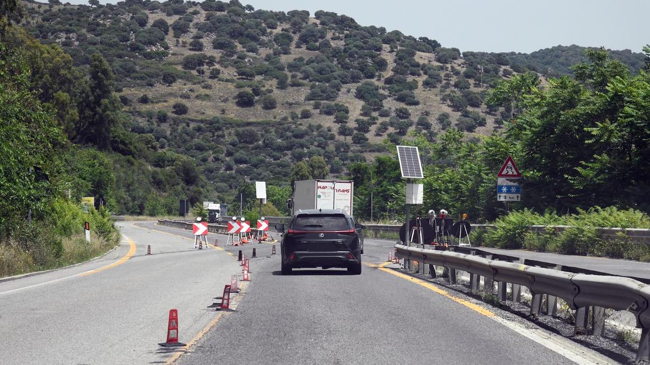 Statale 131 dcn, per la fine dei lavori servirà ancora tutta l’estate 2025